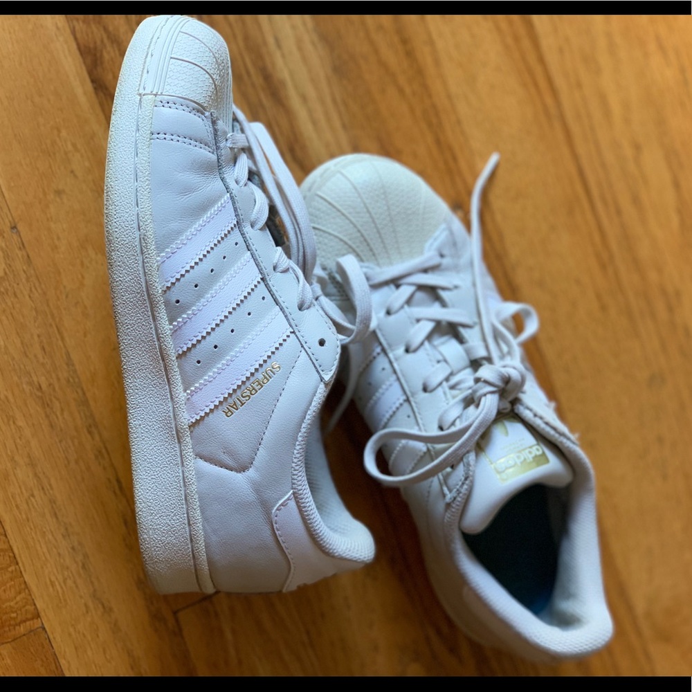 ADIDAS Superstar Size 5.5
